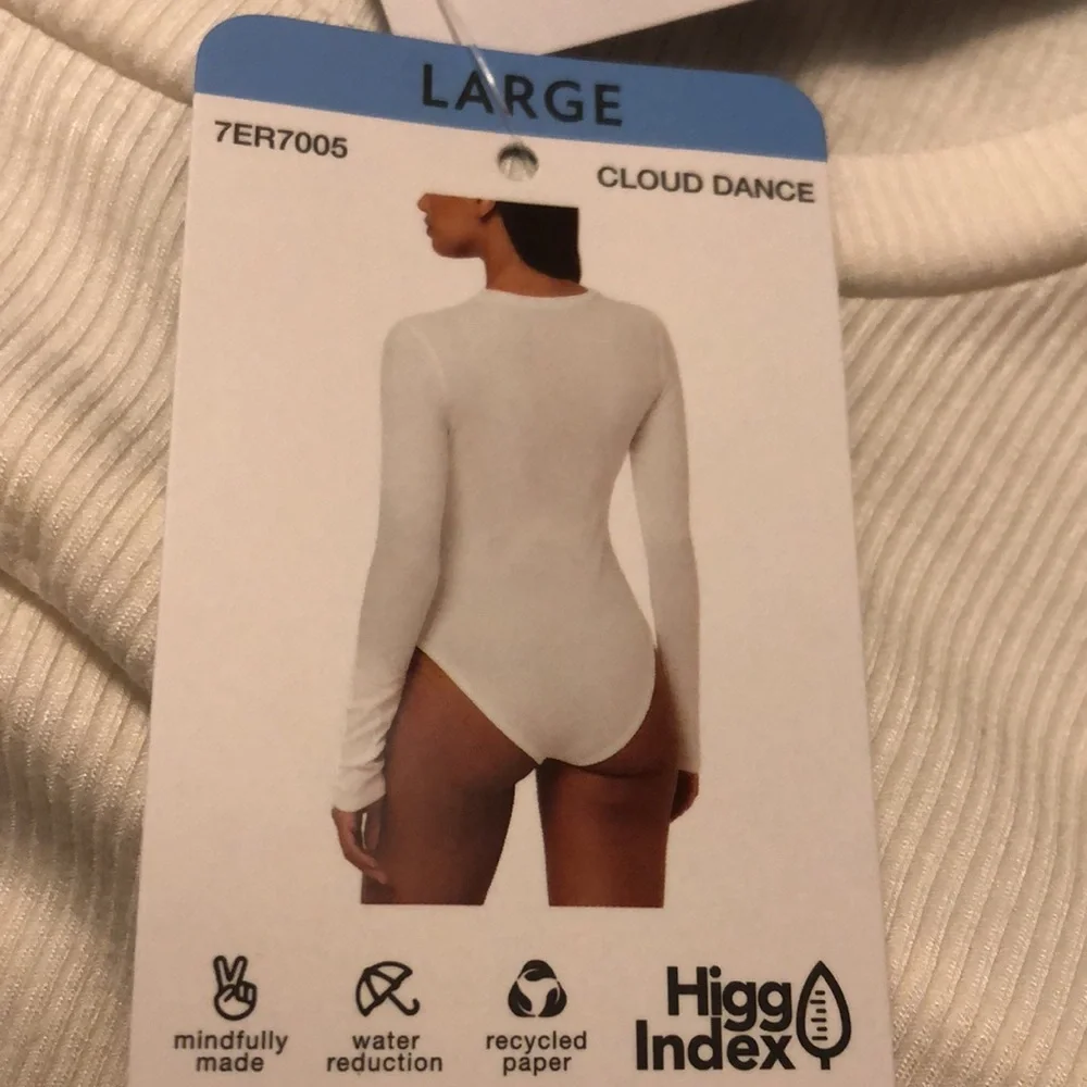 NWT Edited By Remi Bader Ladies Long Sleeve Bodysuit Color ( Cloud Dance) - Picture 10 of 10